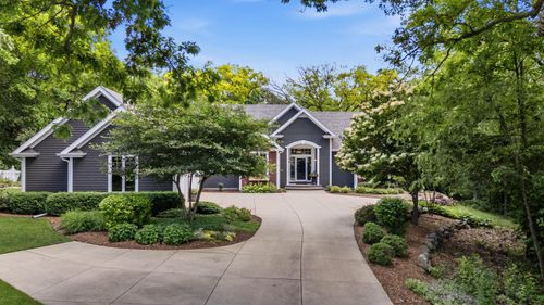 W279N5280 Hanover Hill Ct, Lisbon, WI, 53089-4532 | Card Image