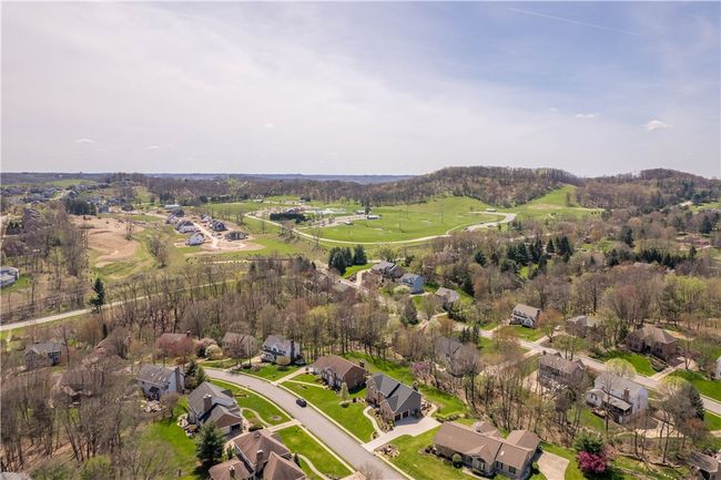 204 Elmhurst Cir, House other with 4 bedrooms, 4 bathrooms and 2 parking in Cranberry Township PA | Image 49
