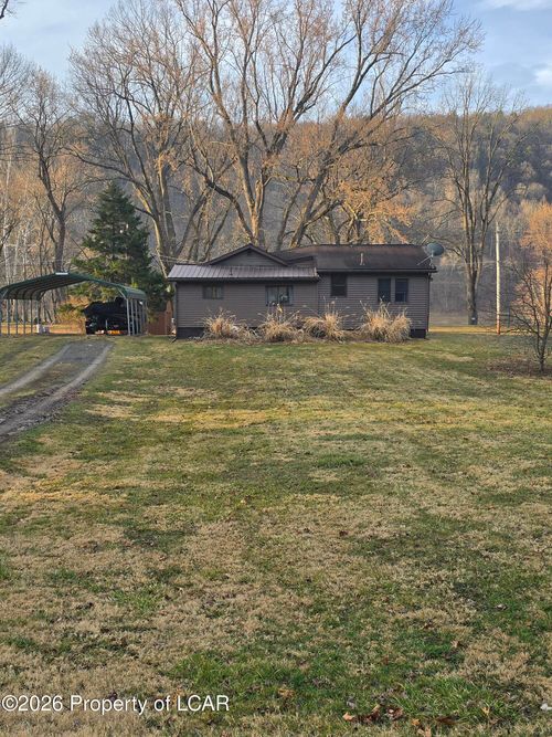 33 Black Diamond Beach Rd, Tunkhannock, PA, 18657 | Card Image