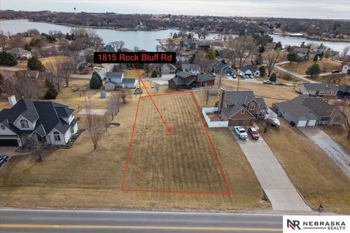 1815 Rock Bluff Rd, Plattsmouth, NE, 68048-4309 | Card Image
