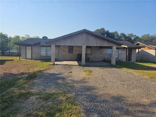 1302 Johnson St, Woodsboro, TX, 78393-3657 | Card Image