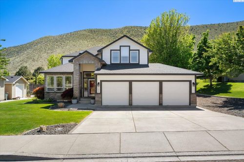 905 Clermont Dr, Richland, WA, 99352-9507 | Card Image
