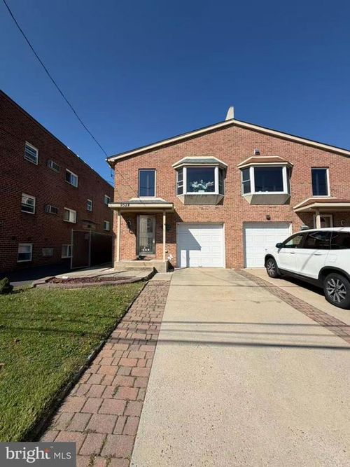 9524 Evans St, PHILADELPHIA, PA, 19115-3915 | Card Image