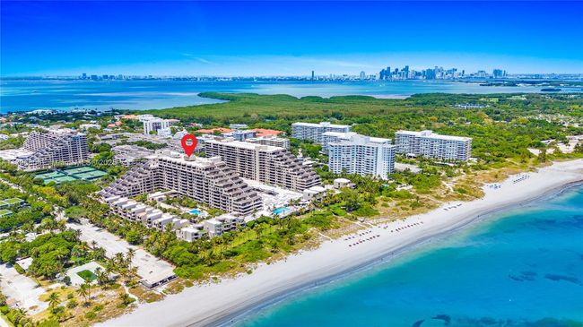 APT-633 - 201 Crandon Blvd, Condo with 2 bedrooms, 2 bathrooms and null parking in Key Biscayne FL | Image 39