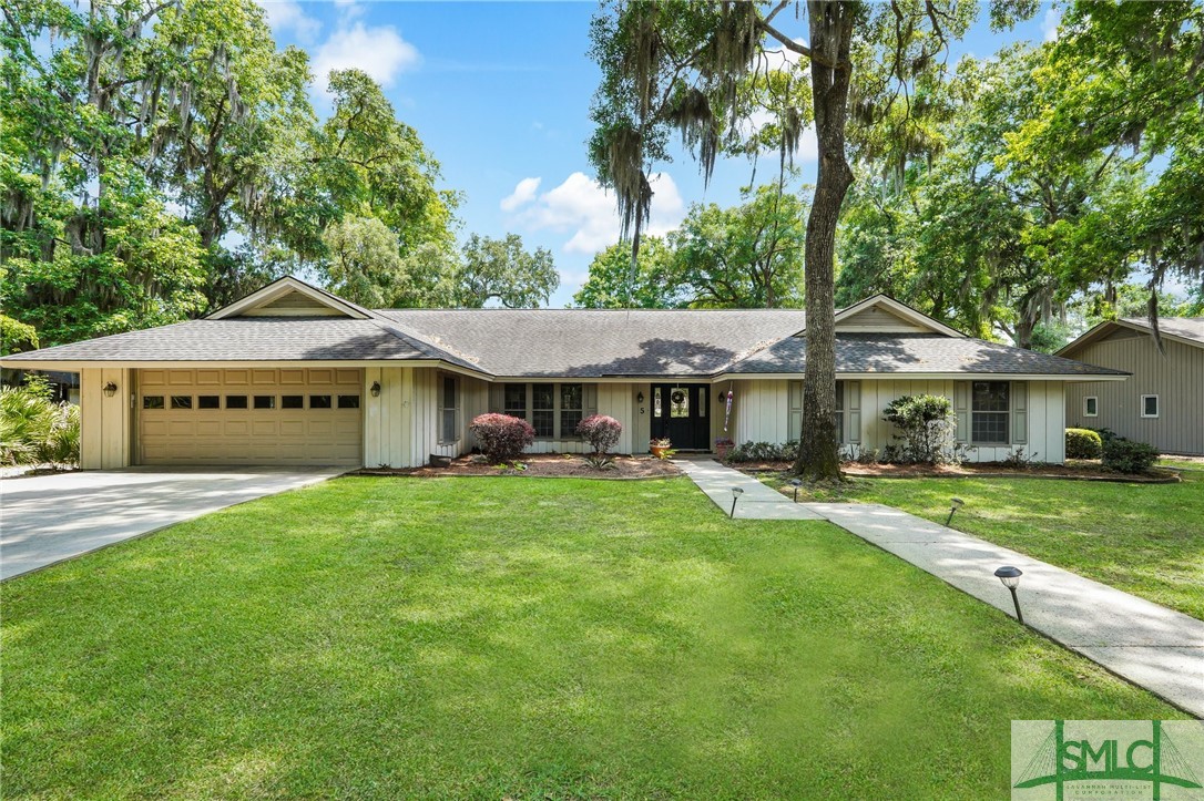 Hathaway Ln, Savannah, GA 31411