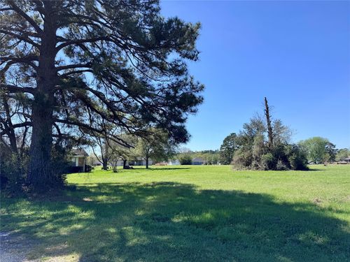 12 Meadow Lake Dr, Trinity, TX, 75862-8939 | Card Image
