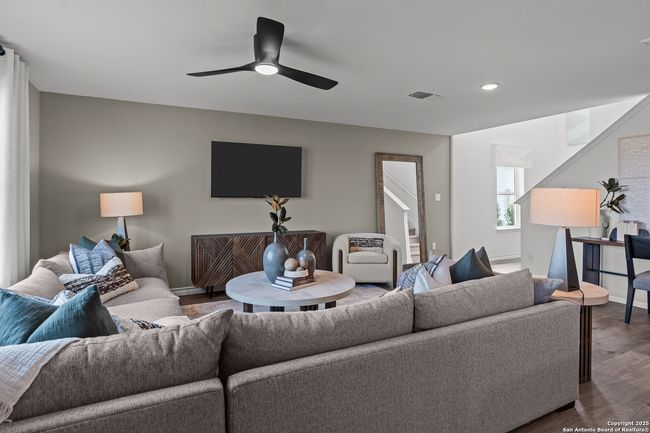 1032 Oriole Way, House other with 4 bedrooms, 3 bathrooms and null parking in Marion TX | Image 6