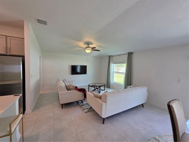 1216 Peach Creek Dr, House other with 3 bedrooms, 2 bathrooms and null parking in OSTEEN FL | Image 7