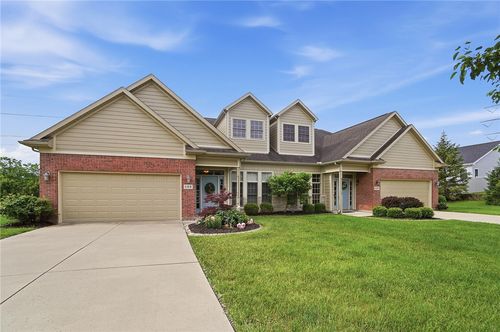 582 Storm Ct, Tipp City, OH, 45371-3709 | Card Image