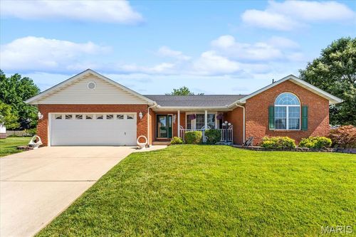 421 Hartmann Ln, Waterloo, IL, 62298-1858 | Card Image