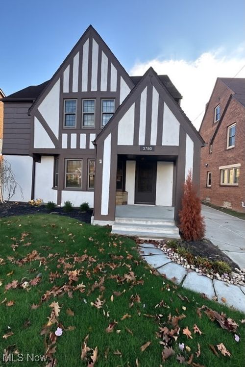 3790 Bushnell Rd, University Heights, OH, 44118-3110 | Card Image