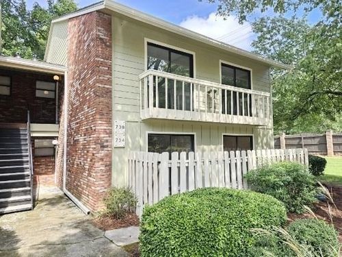 738 Brentwood Pl Se, Marietta, GA, 30067-6621 | Card Image