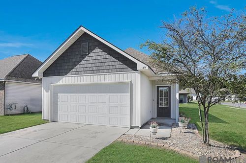 11149 April Blush Ave, Gonzales, LA, 70737-6317 | Card Image
