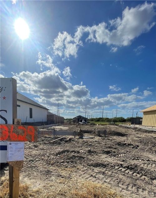 3629 Rebecca Dr, Corpus Christi, TX, 78410-4337 | Card Image