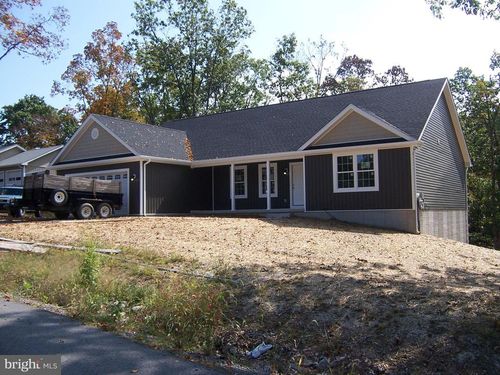 223 Fairview Oaks Ln, BERKELEY SPRINGS, WV, 25411-9000 | Card Image