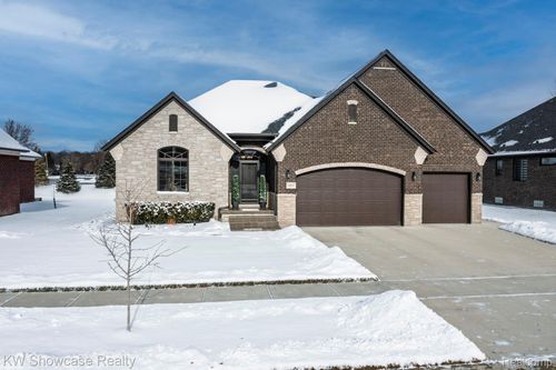 1037 Birkshire Rdg, Rochester, MI, 48307-3611 | Card Image