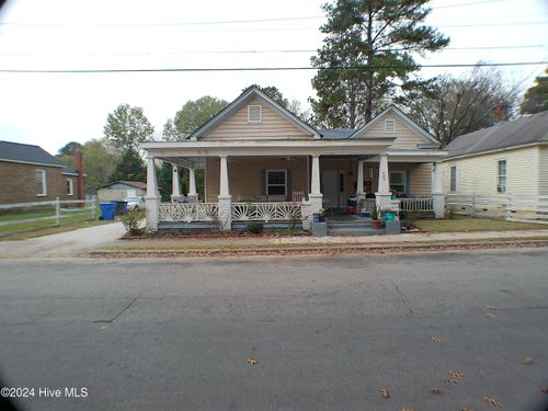 405 Vick St E, Wilson, NC, 27893-5324 | Card Image