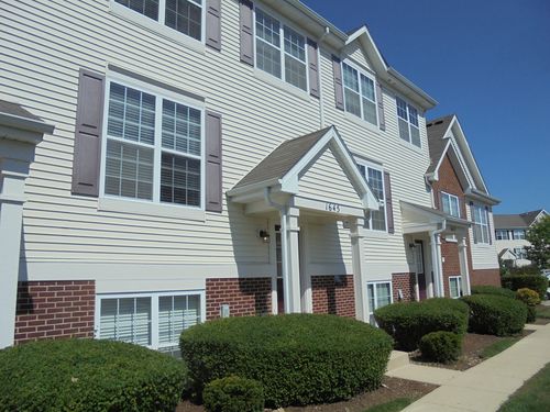 1645 Turtle Creek Ln, Round Lake, IL, 60073-2394 | Card Image