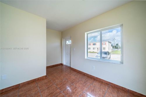 414-414 Nw 84th Ter, Miami, FL, 33150-2637 | Card Image