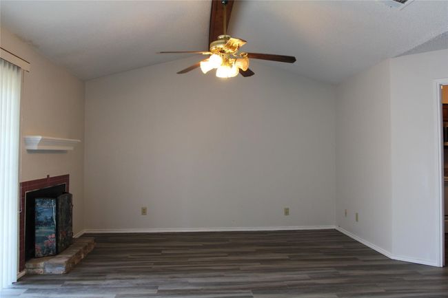2512 Glenmore Dr, House other with 3 bedrooms, 2 bathrooms and null parking in Mesquite TX | Image 10