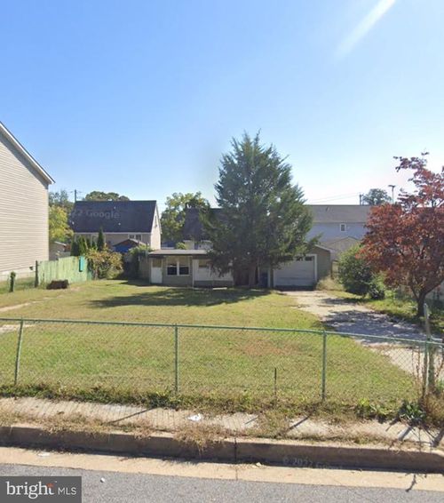 216 Gross Ave, ANNAPOLIS, MD, 21401-3215 | Card Image
