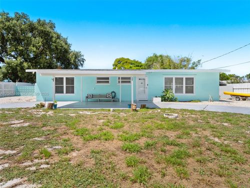 3730 Maple St, Sebastian, FL, 32976-3104 | Card Image