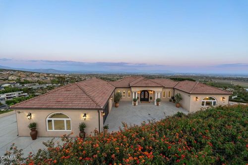 686 Skyview Ter, Ventura, CA, 93003 | Card Image
