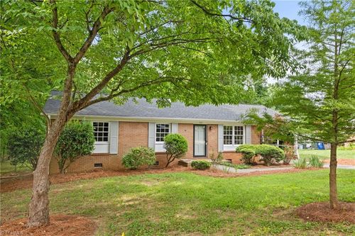 531 Harper St, Winston-Salem, NC, 27104-3819 | Card Image