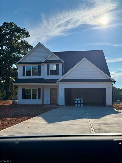 1264 Washburn Rd, Madison, NC, 27025-8238 | Card Image