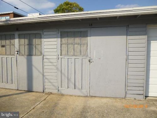 17-or-21-928 N Christian St, LANCASTER, PA, 17602 | Card Image