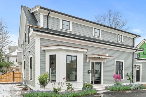 21-21 Pearl Street, Newton, MA, 02458 | Card Image