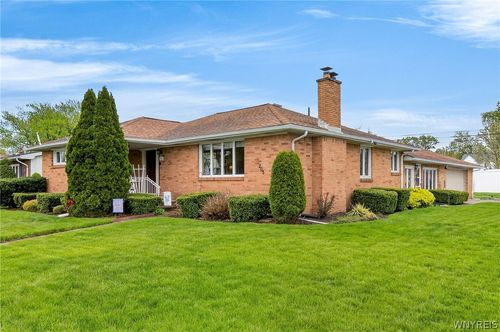 205 Glencove Rd, Tonawanda, NY, 14223-1320 | Card Image