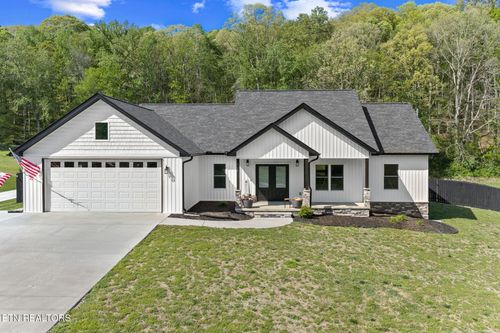 766 Hillvale Rd, Andersonville, TN, 37705-4012 | Card Image