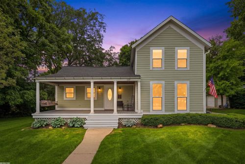 125 W Gates St, Romeo, MI, 48065-4407 | Card Image