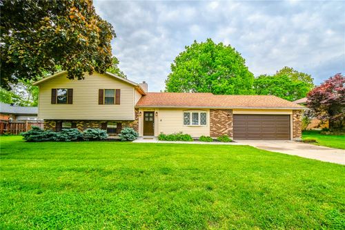 600 Royal Springs Dr, Springboro, OH, 45066-8737 | Card Image