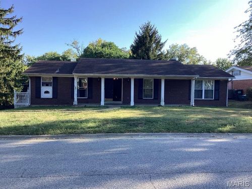 104 Primrose Ln, Fairview Heights, IL, 62208-2441 | Card Image