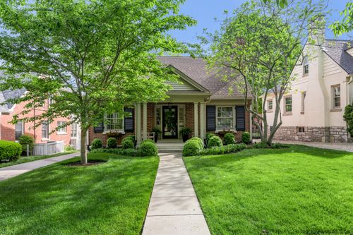 489 Hart Rd, Lexington, KY, 40502-2329 | Card Image