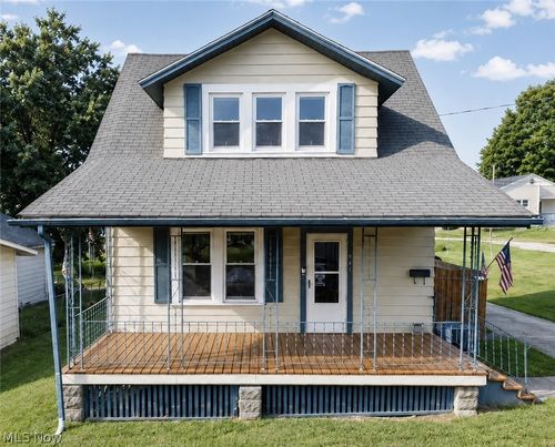 821 Caldwell St, Zanesville, OH, 43701-2264 | Card Image