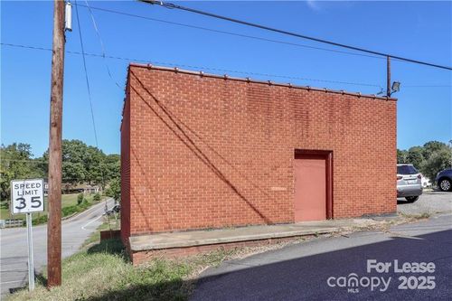 214 Town Aly, Taylorsville, NC, 28681-2181 | Card Image