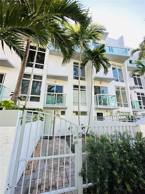 apt-5-1853 Jefferson Ave, Miami Beach, FL, 33139-2480 | Card Image