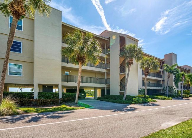 PH2 - 4600 Gulf Of Mexico Drive, Condo with 2 bedrooms, 2 bathrooms and null parking in Longboat Key FL | Image 3