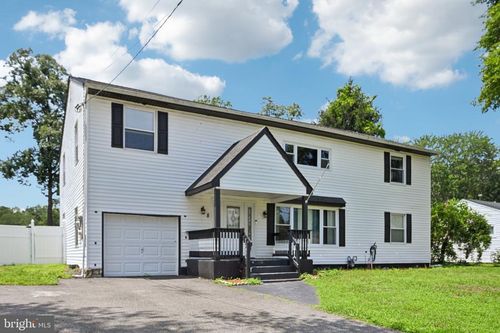 8 Stagecoach Rd, SOUTHAMPTON, NJ, 08088-1337 | Card Image