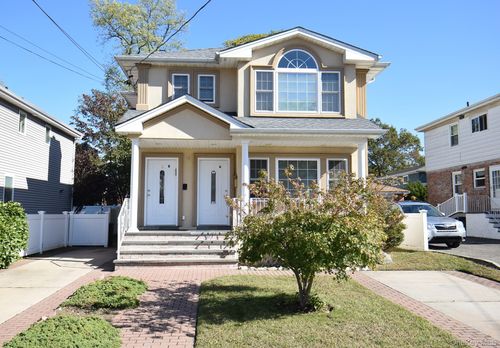 b-74 Firwood Road, North Hempstead, NY, 11050 | Card Image