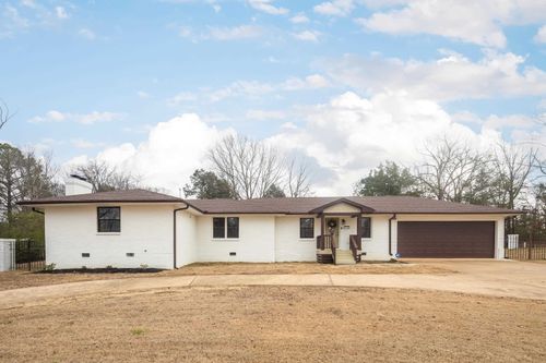 11560 S Main St, Somerville, TN, 38068-2124 | Card Image