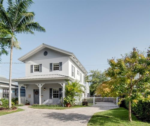 106 Florida Ave, Coral Gables, FL, 33133-4860 | Card Image