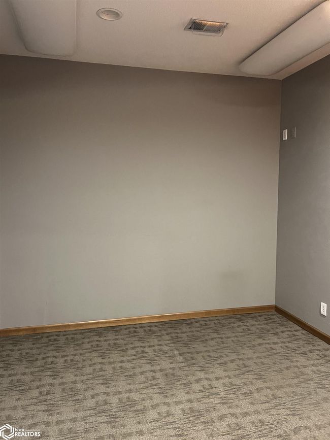 100 W 5 Th St, Home with 0 bedrooms, 0 bathrooms and null parking in Carroll IA | Image 13