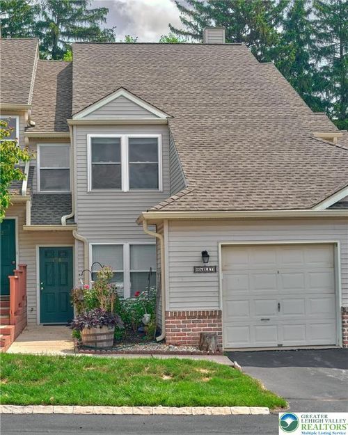 194 Lindfield Circle, Macungie Boro, PA, 18062 | Card Image