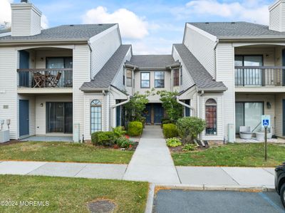 1006 - 1006 Harbor Club Drive, Condo with 2 bedrooms, 2 bathrooms and null parking in Parlin NJ | Image 1