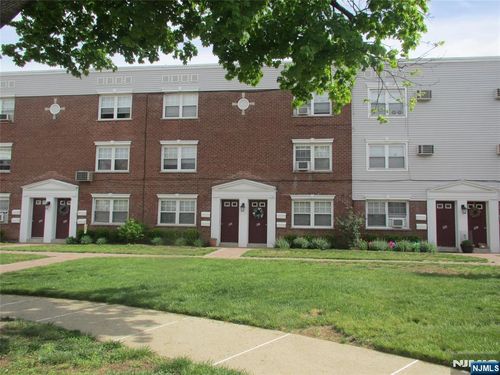 126 Hastings Ave, Rutherford, NJ, 07070-1314 | Card Image