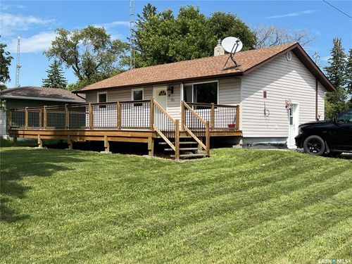 300 1st Ave, Gerald, SK, S0A1B0 | Card Image